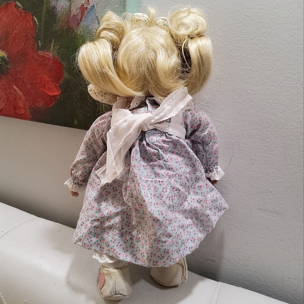 The Hamilton Collection Doll - Picture 6 of 10